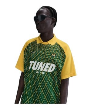 nike-tn-t-shirt-gelb-f741-hv6518-lifestyle_front.png