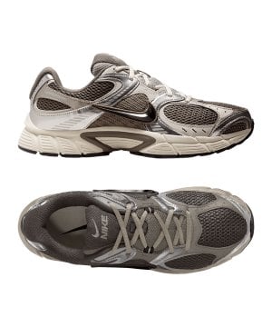 nike-v5-rnr-sneaker-grau-f200-hj5228-lifestyle_gallery.png