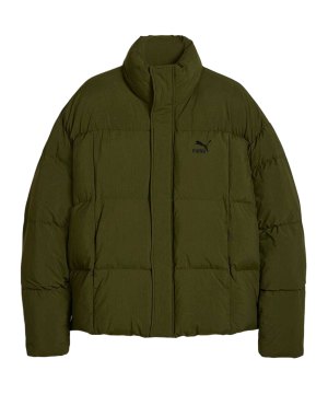 puma-classics-oversized-puffer-jacke-gruen-f31-621673-lifestyle_front.png