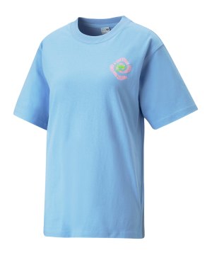 puma-downtown-relaxed-graphic-t-shirt-damen-f93-539724-lifestyle_front.png