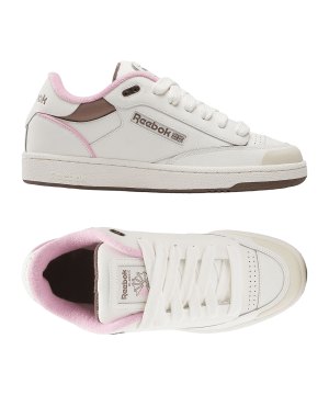 reebok-club-c-bulc-sneaker-100201214-lifestyle_gallery.png