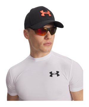 under-armour-blitzing-low-str-cap-schwarz-f006-1376700-laufbekleidung_front.png
