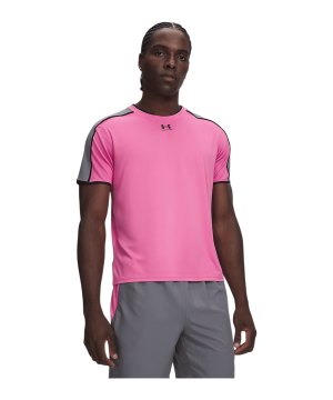 under-armour-challenger-train-t-shirt-pink-f637-6009875-lifestyle_front.png