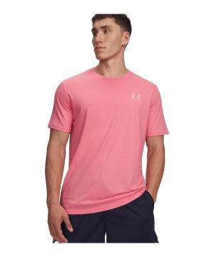 under-armour-sportstyle-lc-t-shirt-pink-f604-1326799-lifestyle_front.png