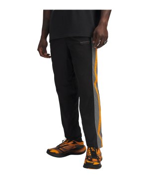 under-armour-x-mansory-icon-trainingshose-f001-6009099-indoor_front.png