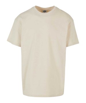 urban-classics-heavy-oversized-t-shirt-beige-tb1778-02903-lifestyle_front.png